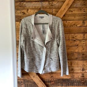 NWT jacket/top, snaps closed, cream and grey
